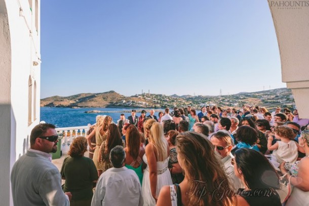 Παραμυθένιος γάμος δίπλα στη θάλασσα | Χριστιάνα & Γιάννης
