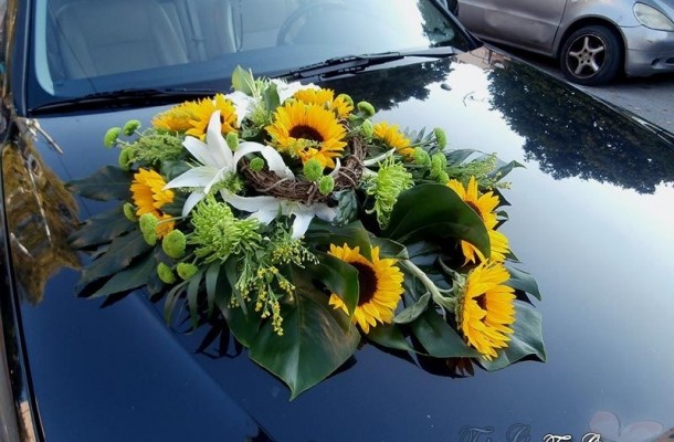 Στολισμός αυτοκινήτου γάμου