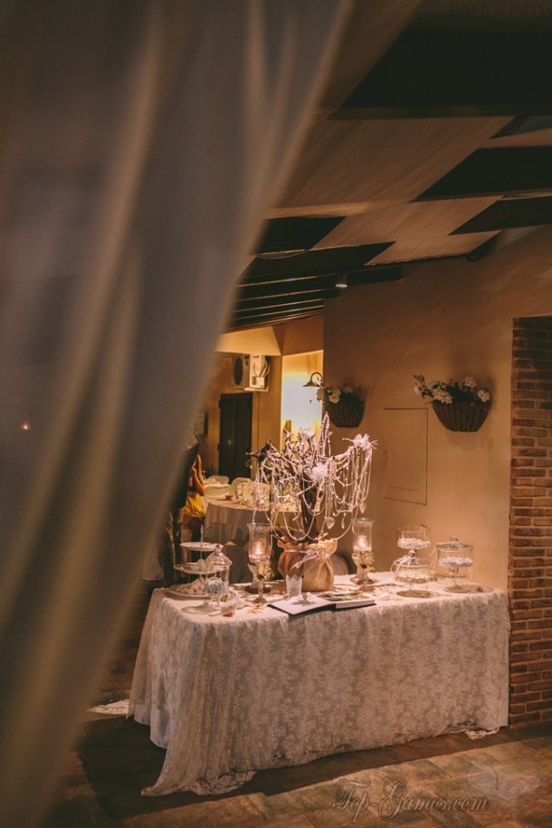 Παραμυθένιος γάμος δίπλα στη θάλασσα | Χριστιάνα & Γιάννης