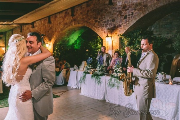 Παραμυθένιος γάμος δίπλα στη θάλασσα | Χριστιάνα & Γιάννης