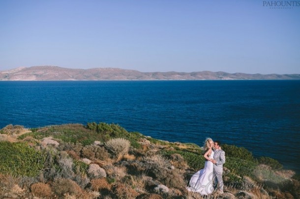 Παραμυθένιος γάμος δίπλα στη θάλασσα | Χριστιάνα & Γιάννης