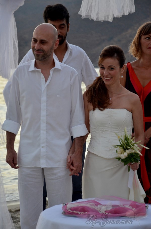 Γάμος σε παραλία στην Αμοργό | Άννα και Βασίλης