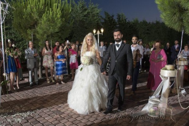 Ένας γάμος με πολύ χρώμα! | Αρετή & Αβραάμ