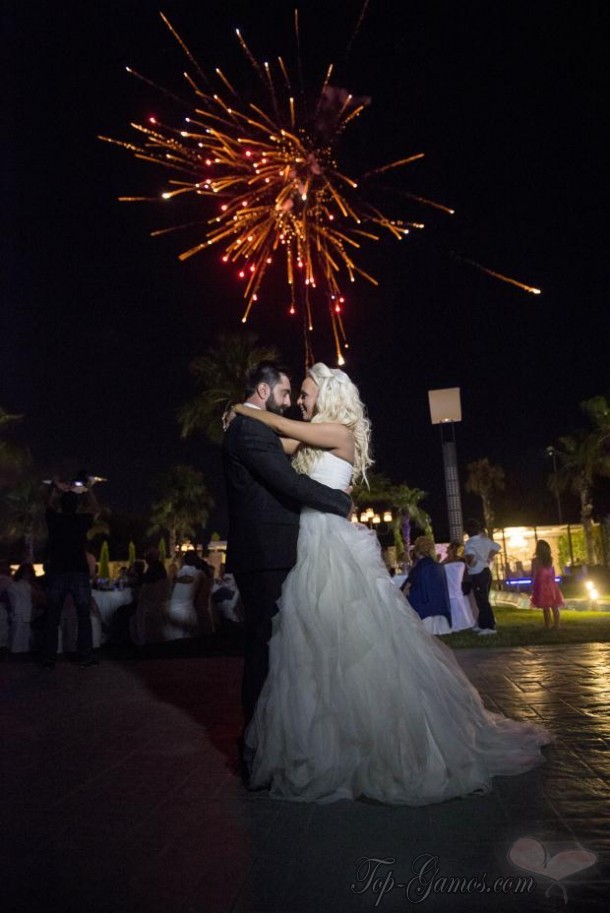 Ένας γάμος με πολύ χρώμα! | Αρετή & Αβραάμ