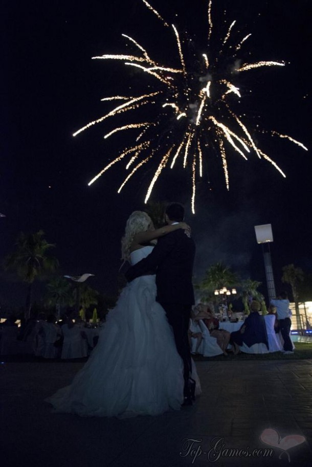 Ένας γάμος με πολύ χρώμα! | Αρετή & Αβραάμ