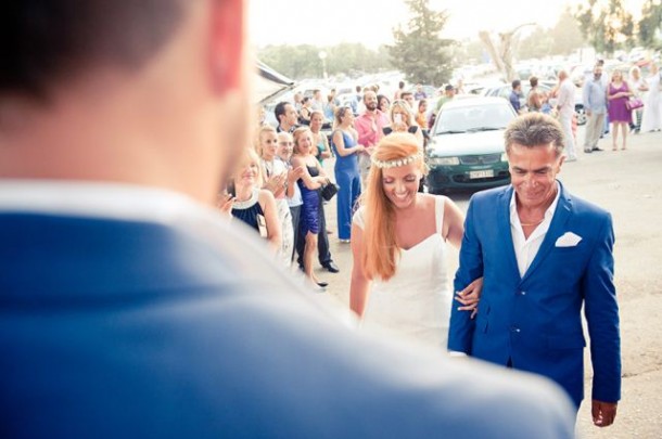 Λιτός γάμος δίπλα στο κύμα …  | Μπίλης & Νάντια