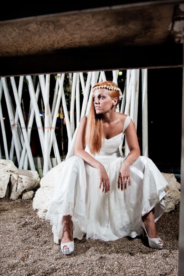 Λιτός γάμος δίπλα στο κύμα …  | Μπίλης & Νάντια