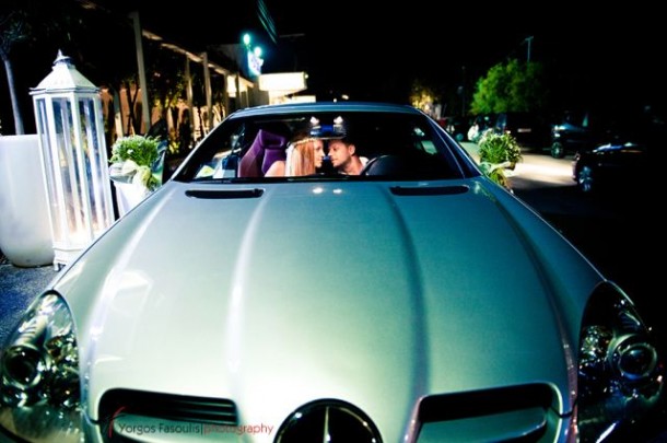 Λιτός γάμος δίπλα στο κύμα …  | Μπίλης & Νάντια