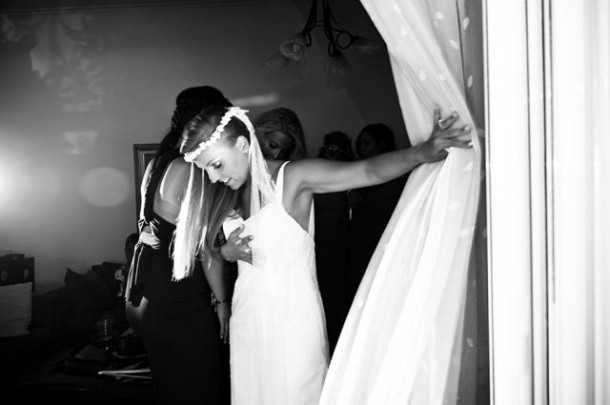 Λιτός γάμος δίπλα στο κύμα …  | Μπίλης & Νάντια