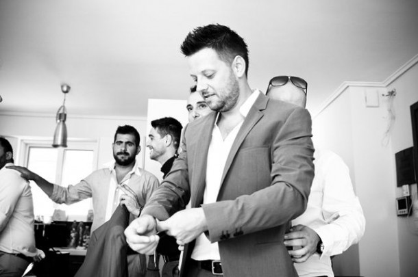 Λιτός γάμος δίπλα στο κύμα …  | Μπίλης & Νάντια