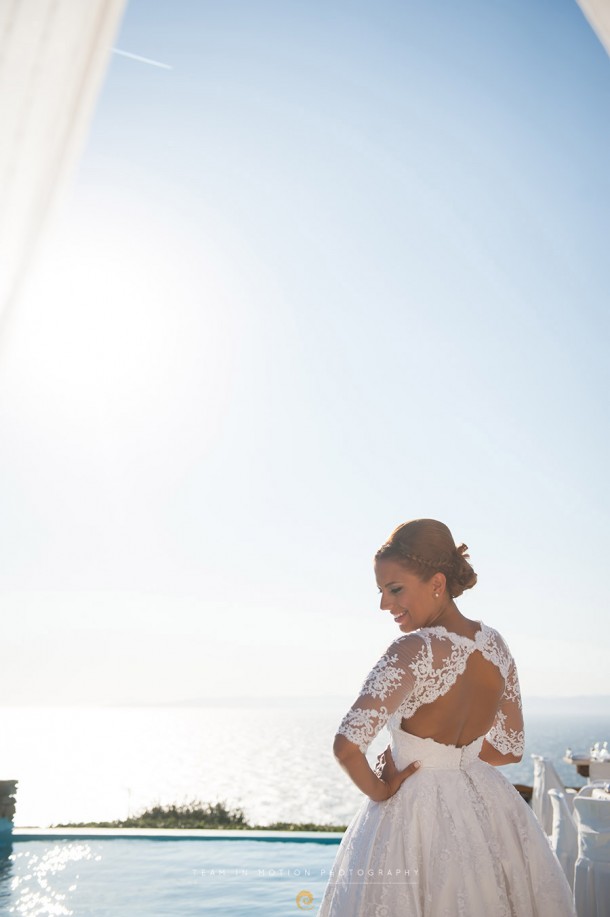 Γάμος στην Κέα σε λευκό και μπλε | Γεράσιμος & Κωνσταντίνα