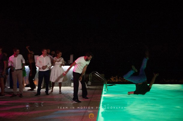 Γάμος στην Κέα σε λευκό και μπλε | Γεράσιμος & Κωνσταντίνα