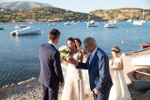 Γάμος στη θάλασσα από έρωτα κεραυνοβόλο! | Σεμίνα & Σπύρος