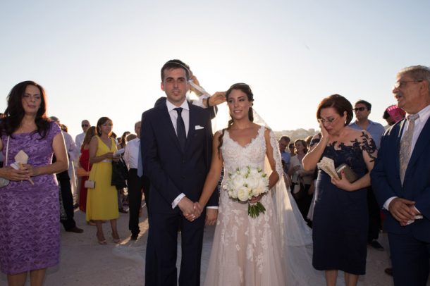Γάμος στη θάλασσα από έρωτα κεραυνοβόλο! | Σεμίνα & Σπύρος